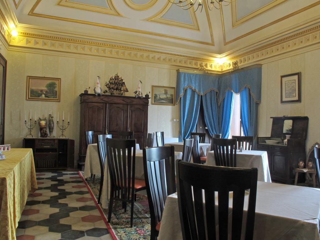 Отель Palazzo Diamante Calascio Экстерьер фото