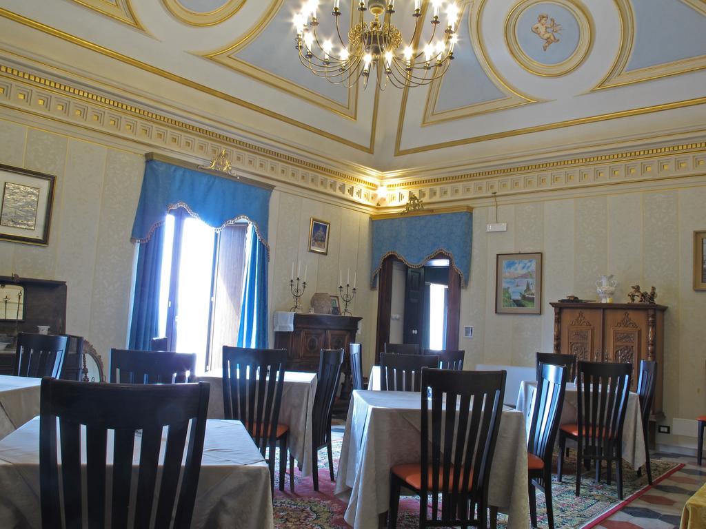 Отель Palazzo Diamante Calascio Экстерьер фото