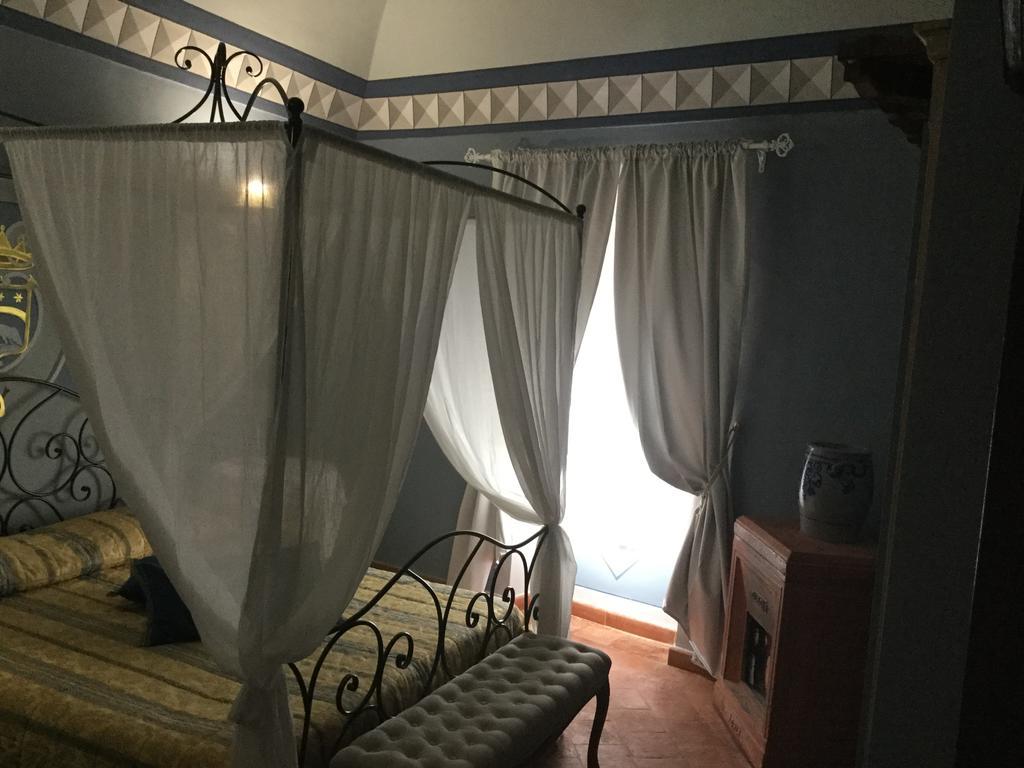 Отель Palazzo Diamante Calascio Экстерьер фото