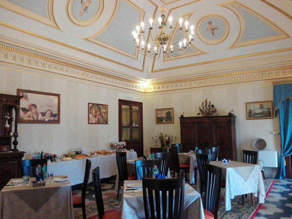 Отель Palazzo Diamante Calascio Экстерьер фото