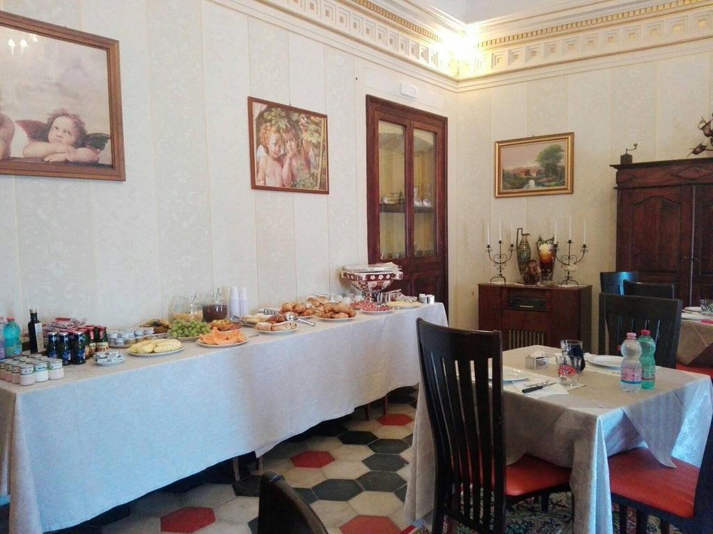 Отель Palazzo Diamante Calascio Экстерьер фото